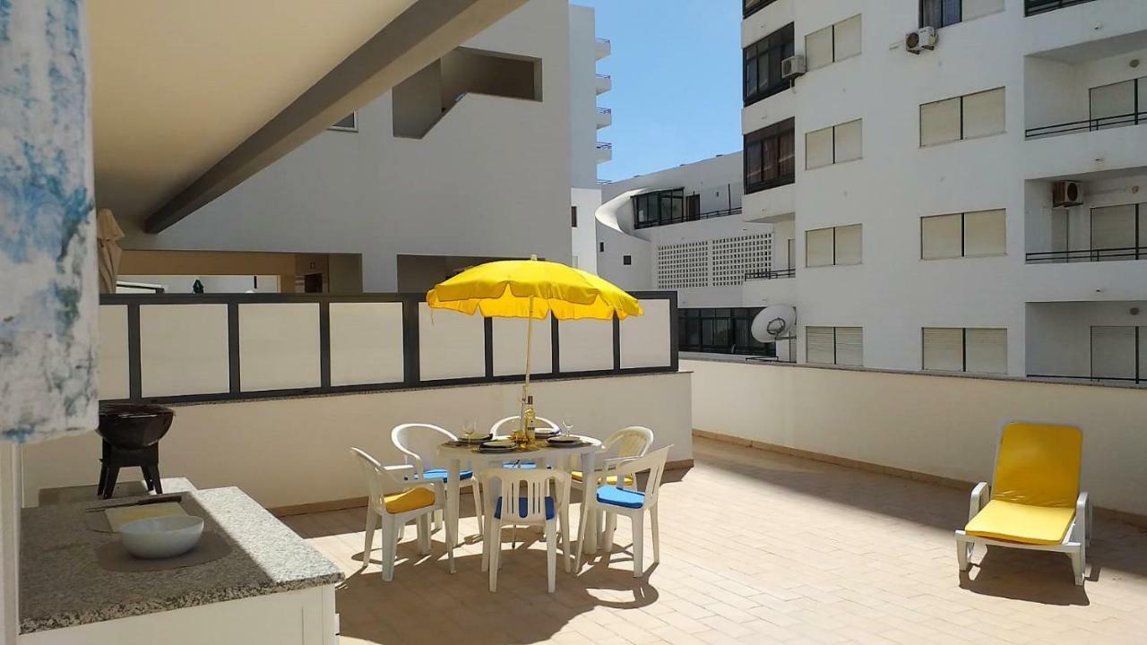 דירות קווארטיירה T2 Tahiti - Terraco, Familiar, Garagem, Wifi מראה חיצוני תמונה